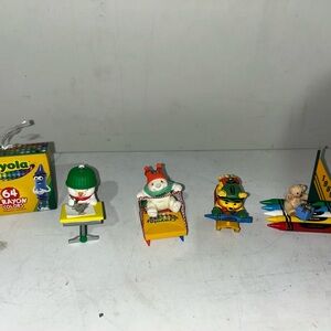 Crayola Holiday Ornament Set - Multi-Color Character Sleighs, bundle of 5